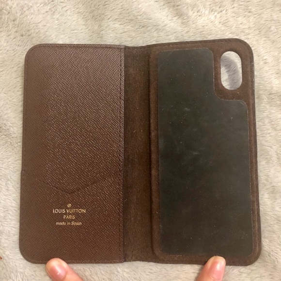 ❌❌SOLD❌❌LOUIS VUITTON IPHONE X FOLIO CASE - Picture 4 of 8